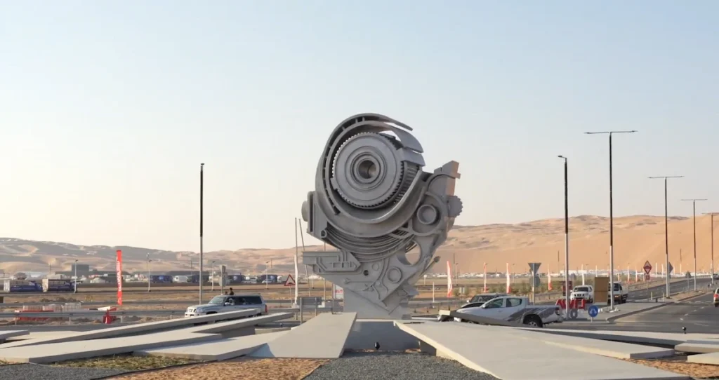 the-motor-sculpture-roundabout-liwa