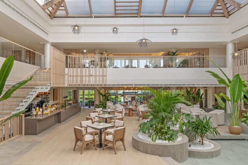 Rotana hotel art consultancy